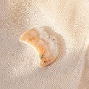 Agate with Amethyst Moon